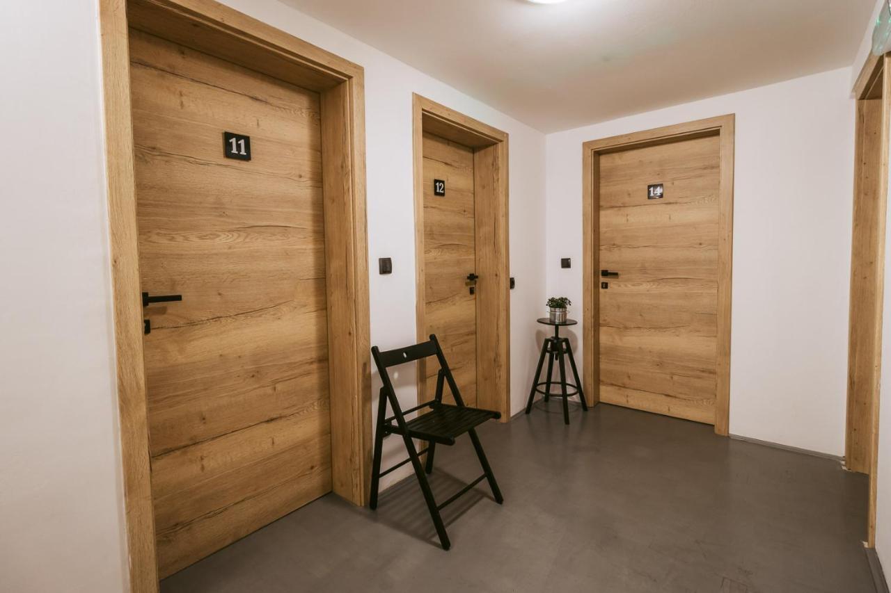 Pri Karlu Rooms & More มาริบอร์ ภายนอก รูปภาพ