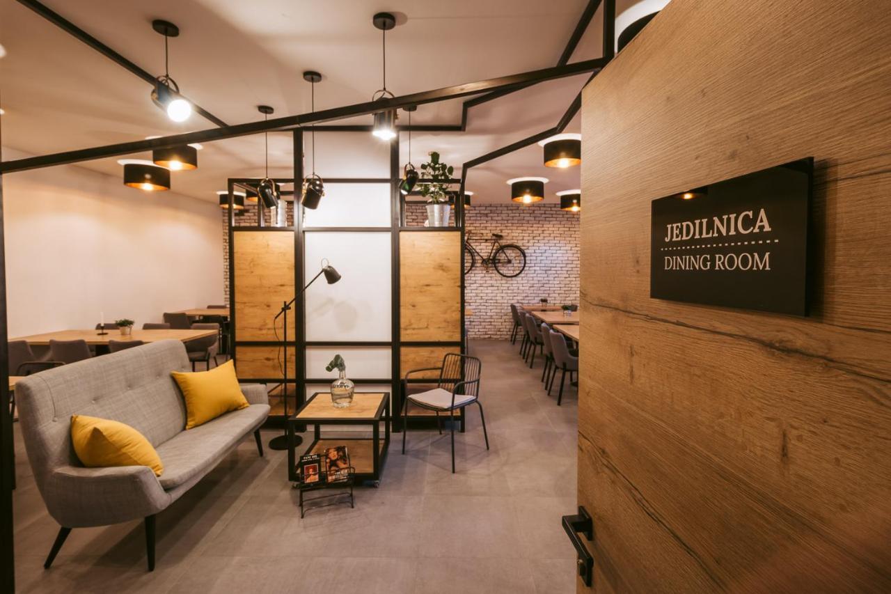 Pri Karlu Rooms & More มาริบอร์ ภายนอก รูปภาพ