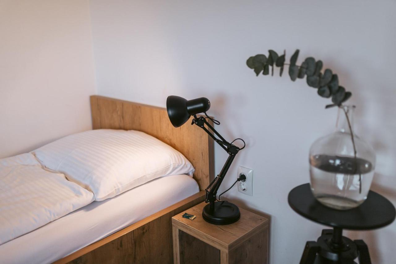Pri Karlu Rooms & More มาริบอร์ ภายนอก รูปภาพ